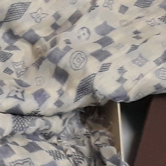 Louis Vuitton Damier Azur - Picture 2 of 6